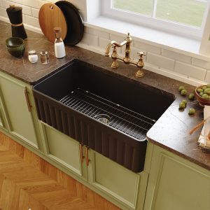 Deervalley DV-1K0017 33" L x 18" W Rectangular Farmhouse Kitchen Sink, Seamless